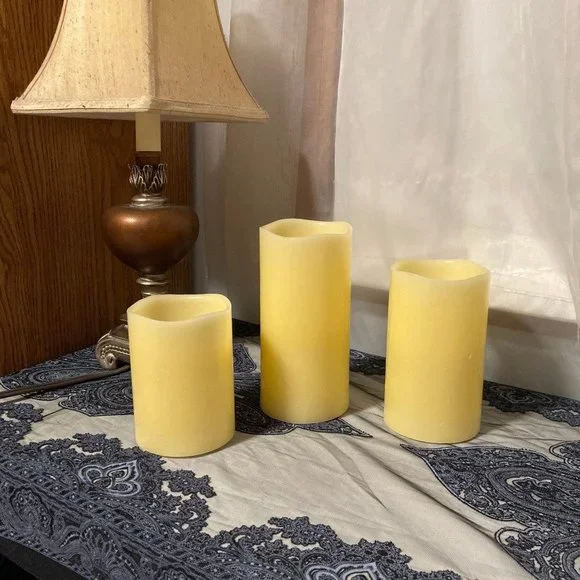 glow candles (3) with remote - Picture 1 of 13